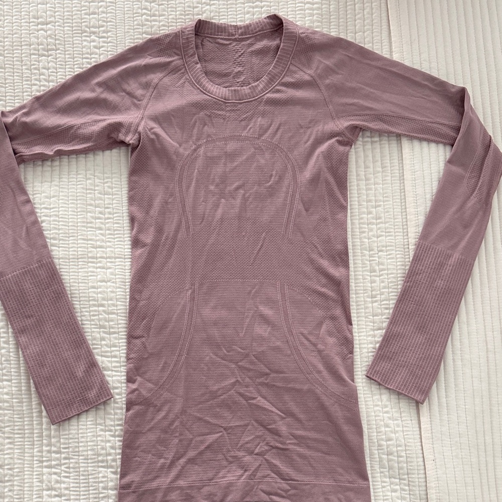 lululemon athletica Swiflty Tech Long Sleeve Hip Length